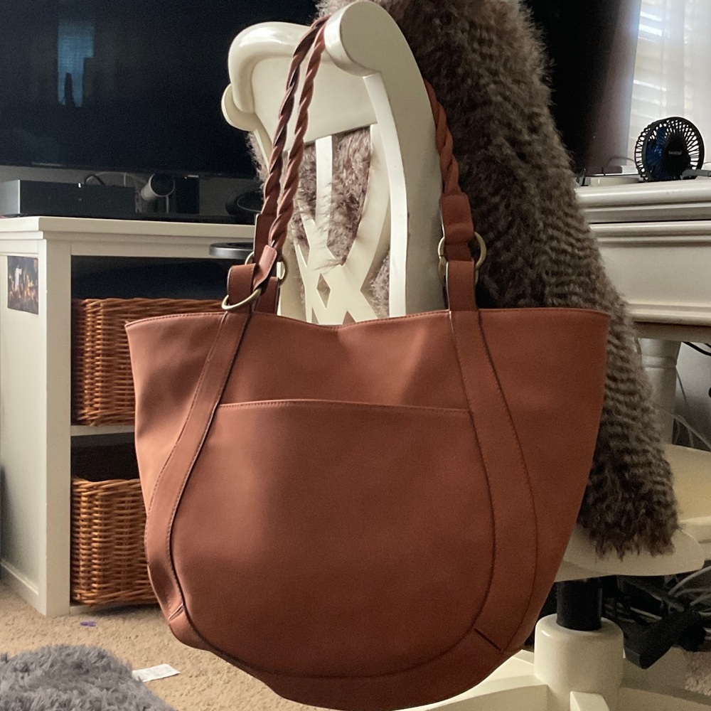 NWOT Women’s Hobo Tote Bag in Tan Faux leather